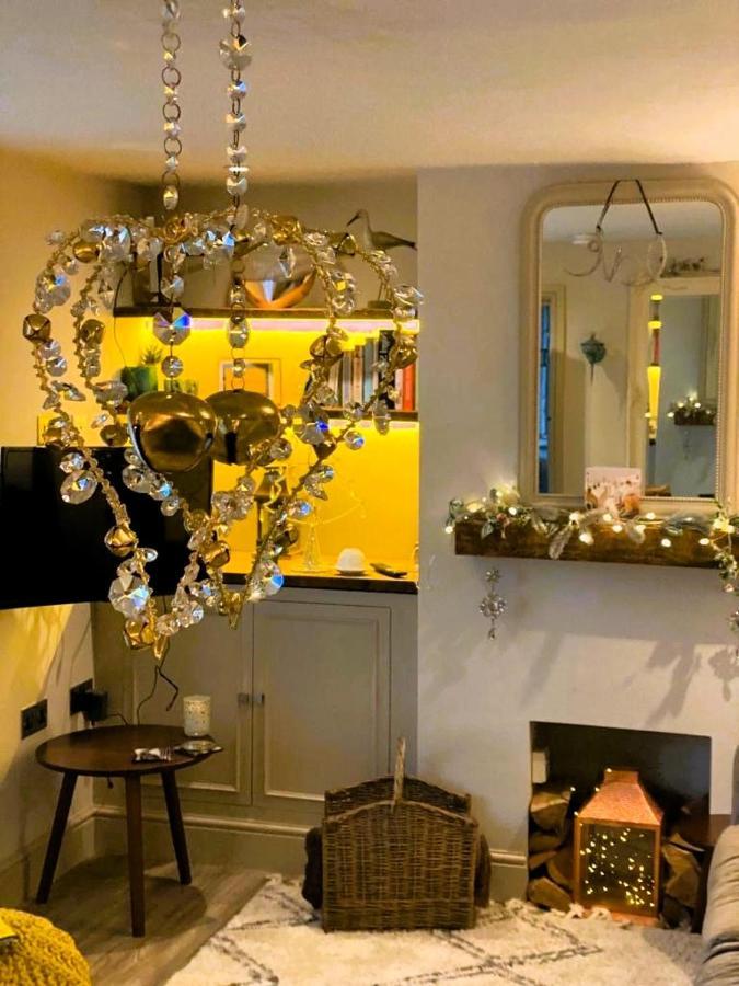 Beautiful Immaculate Aldeburgh Cottage, Sunny Outdoor Space, Free Parking - Easy Walk To Beach & Town エクステリア 写真